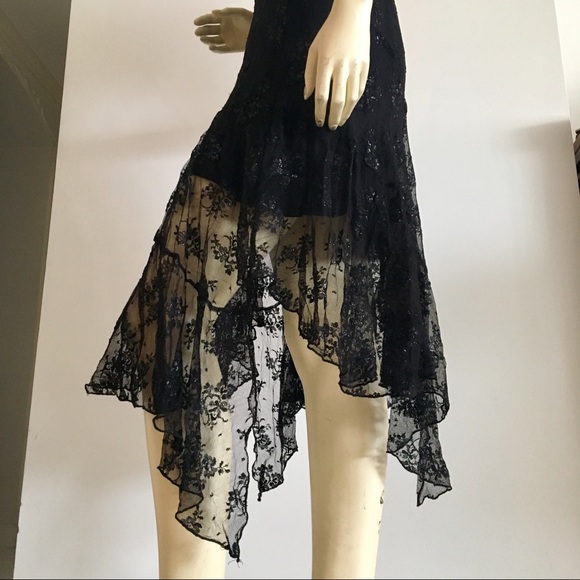 Alexia Admor black lace sleeveless v-neck dress - Picture 3 of 8
